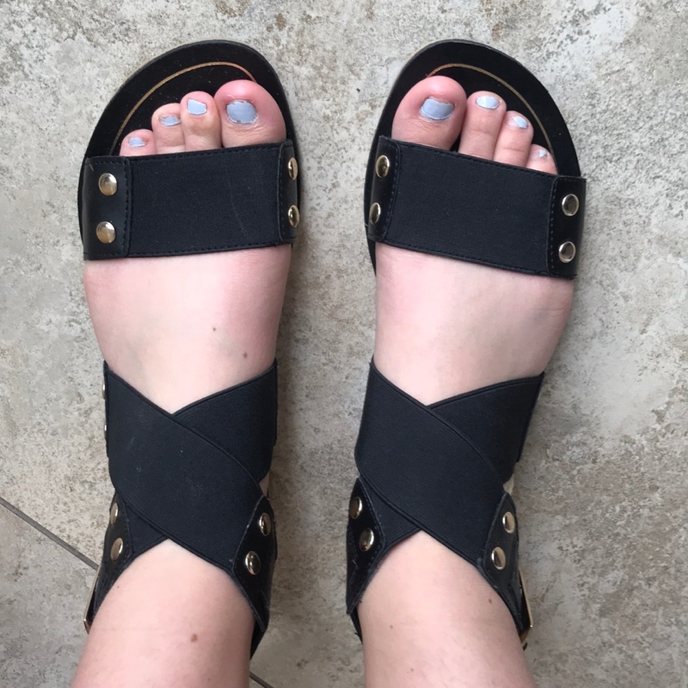 Black Steve Madden flat sandals